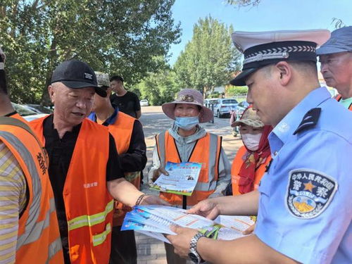 烈火行动暖人心 警企携手筑平安 大庆交警为“城市奔跑者”开展夏季交通安全宣传