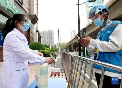一份起送的外卖 商超解封背后的民生“毛细血管”复苏记